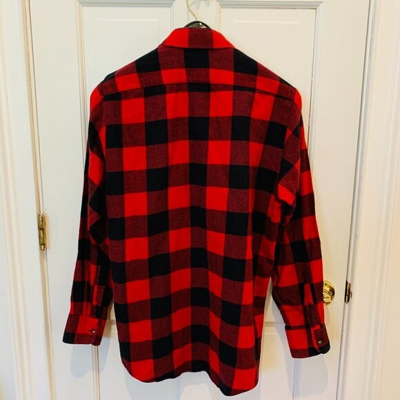 The Great Plains Flannel Shirt Size Medium - Picture 2 of 3
